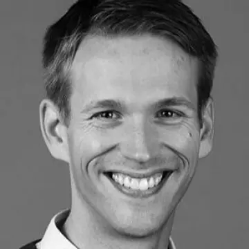Nils H. Korsvoll 