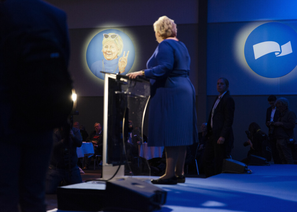 Statsminister Erna Solberg på valgnatten 2021 erklærer sit nederlag.