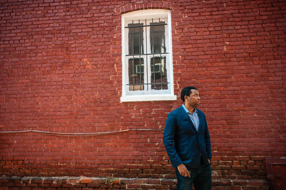 DEN NYE GENERASJONENS BORGERRETTSFORKJEMPER: Ta-Nehisi Coates' bok Between the World and Me skildrer et amerikansk samfunn der rasismen og diskrimineringen ikke har tatt slutt til tross for at Obama ble valgt som president i 2008. Foto: Andre Chung for Washington Post via Getty Images
