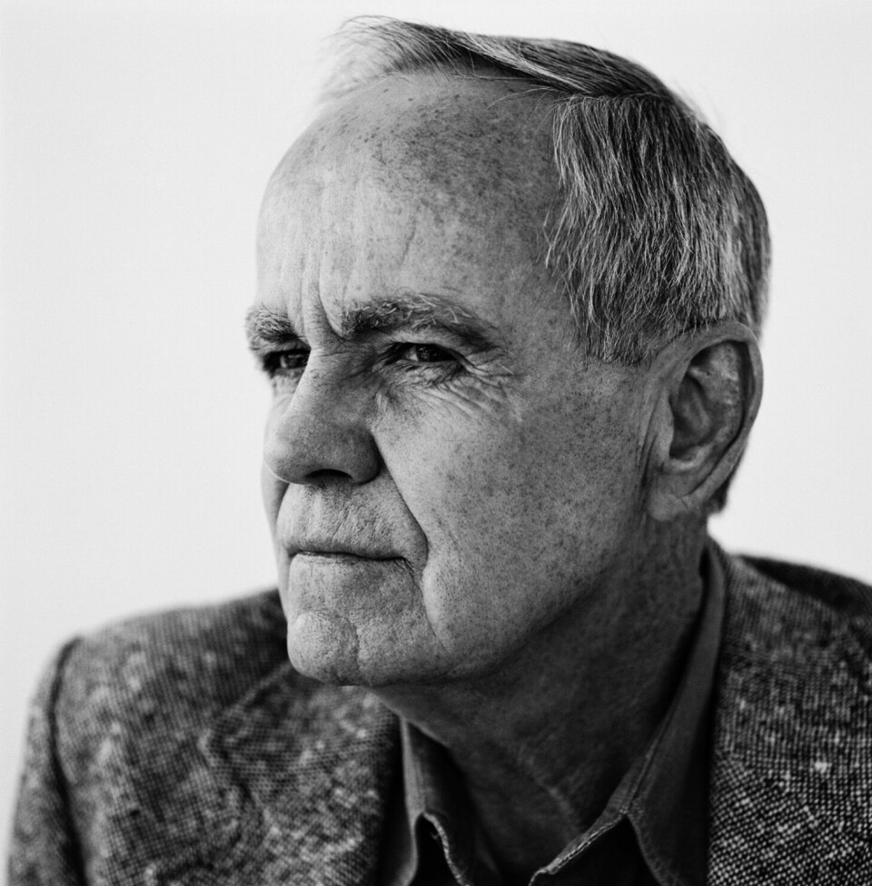 Cormac McCarthy: Skjærer språket inn til beinet. Cormac McCarthy. Foto: Derek Shapton/Random House