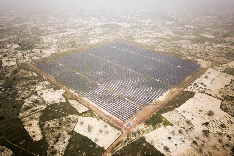 Omstridt klimafinansiering: En ny garantiordning splitter bistandsverdenen i to, skriver Marie Storli. Her: Solcelleanlegg i Santhiou Mekhe, Senegal. a