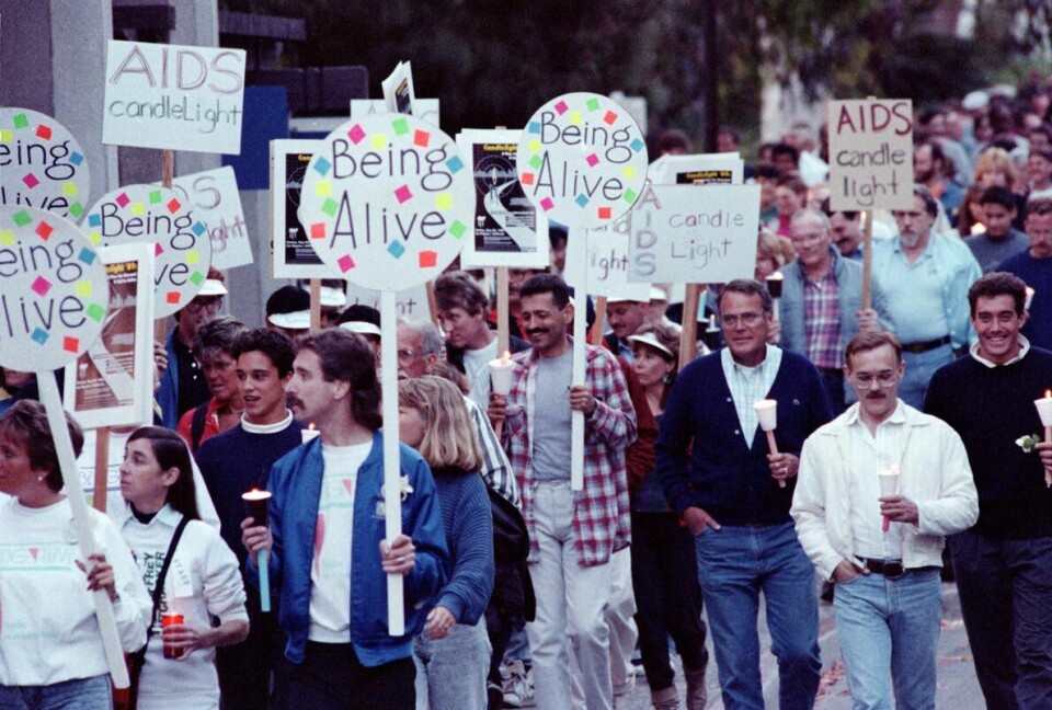 Los Angeles, mai 1989: fakkeltog for å hedre mennesker som hadde dødd av AIDS. Arrangementet ble holdt samtidig med markeringer i mer enn 100 byer over hele verden. Foto: David Segal/AP/NTB Scanpix
