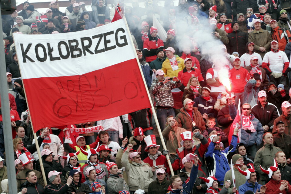 Polske fans under et hopprenn i Holmenkollen. Foto: Jarl Fr. Erichsen / SCANPIX