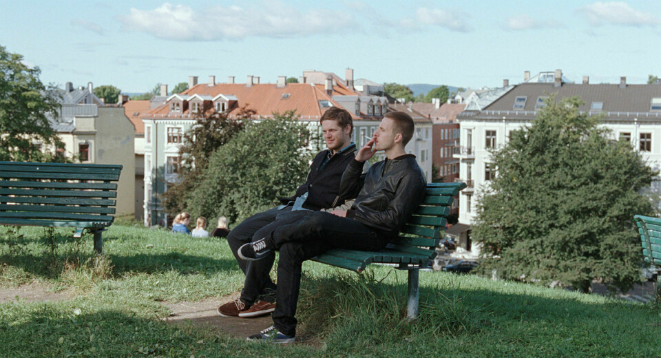 Først i de senere årene har regissør Joachim Trier begynt å fange en henrivende filmatisk kvalitet i konkrete steder i Oslo som blant annet i Oslo, 31. August (2012) med Anders Danielsen Lie og Hans Olav Brenner. Foto: Motlys / Norsk Filmdistribusjon