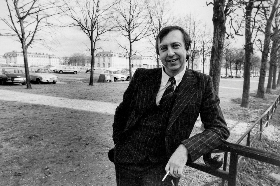 Den franske filosofen Alain de Benoist forkastet det liberale demokratiet og likhetsidealene fra den franske revolusjonen. Bildet er tatt i Vincennes i 1981. Foto: Jerome CHATIN / Gamma-Rapho / Getty Images
