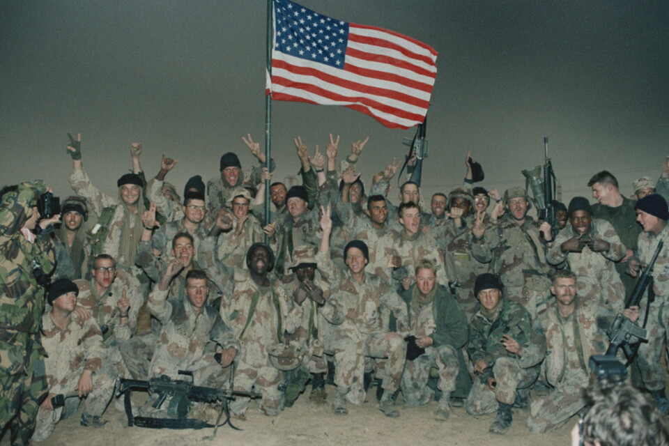 Etter imperiet: Uansett utfall av USA-valget står vi enten ved den raske (Trump) eller den litt mer skrittvise (Harris) tilbakekallingen av visjonen om Amerika som en verdensmakt, skriver Henrik Thune. Her: Amerikanerne inntar Kuwait under Gulfkrigen i 1991.