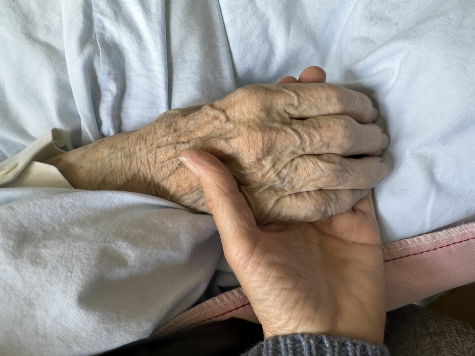 Lindring ved livets sluttfase: Palliativ medisin er en samlebetegnelse på behandlingsformer som fokuserer på lindring, heller enn kurering. Fremover vil ikke norske leger lenger ha mulighet til å spesialisere seg i palliasjon. s