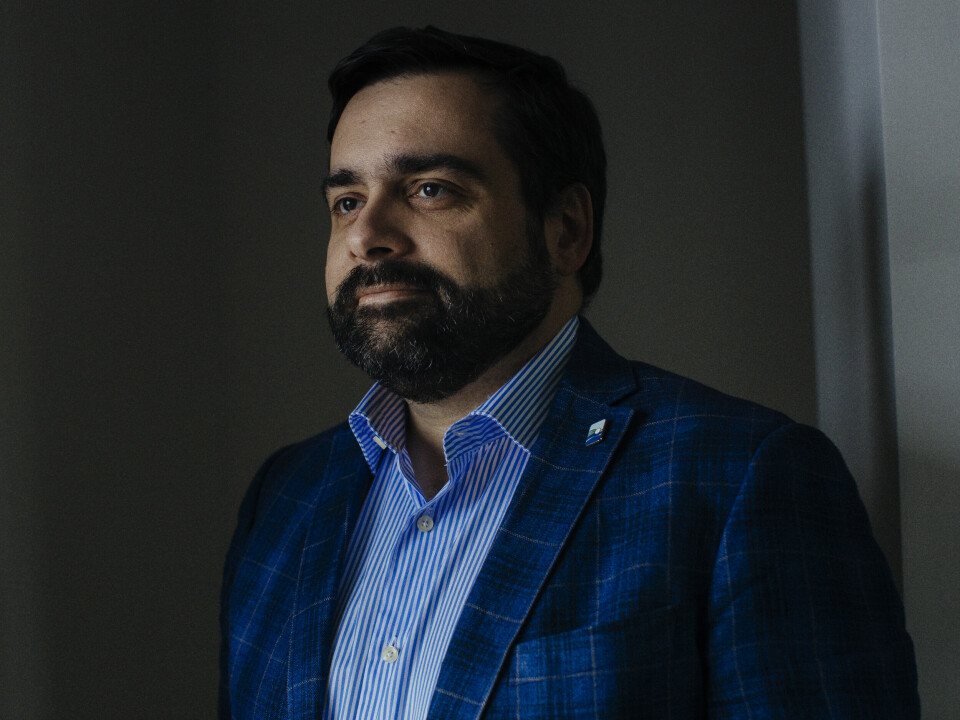 Koronajeger: Carlos das Neves forsker på korona og andre virus i dyr og matvarer. Det skal gi bedre overvåkningssystemer i fremtiden.