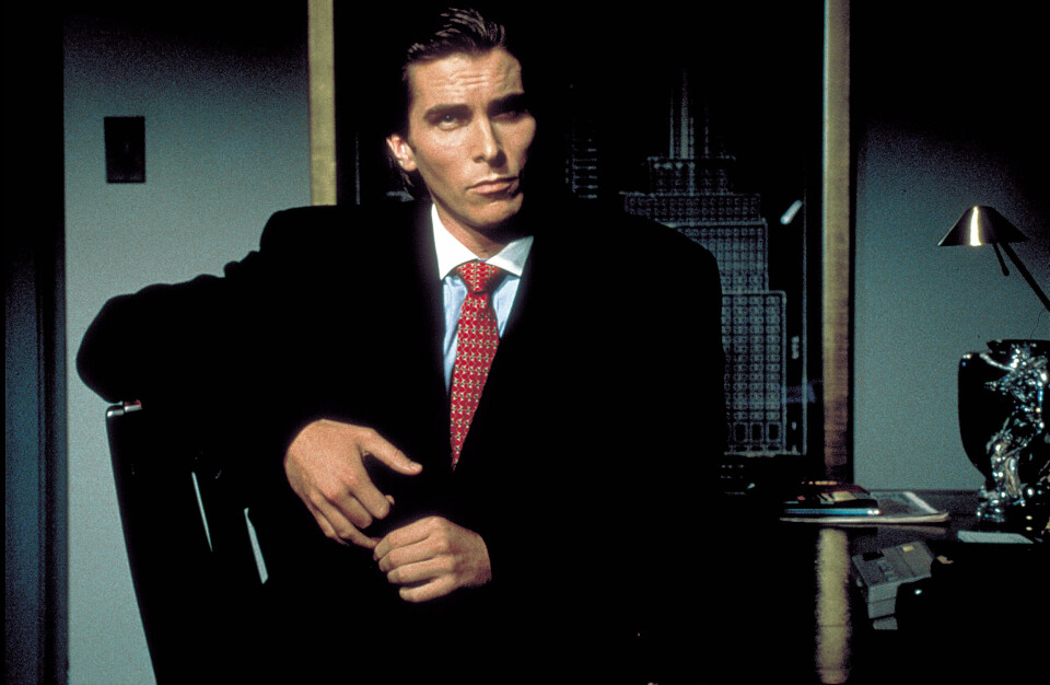 Mer i film enn i fag: «‘Psykopat’ er et begrep som hører mer hjemme i populærkulturen enn i faglitteraturen, skriver artikkelforfatterne. Her er Christian Bale som psykopaten Patrick Bateman i filmen «American Psycho». Foto: Universal Pictures