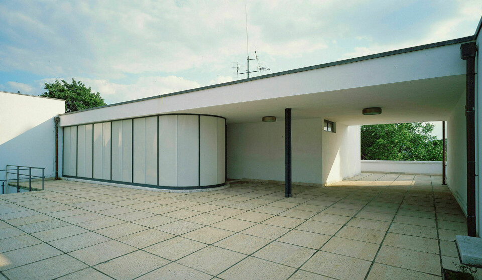 PÅ Unescos verdensarvliste: Mies van der Rohe tegnet Villa Tugendhat (1928–30) for ekteparet Greta og Fritz Tugendhat. Familien Tugendhat var jødisk og måtte flykte fra Brno i 1938. Året før hadde arkitekten forlatt Hitlers Tyskland og emigrert til USA. Villa Tugendhat regnes i dag som en av verdens viktigste innen villaarkitektur. Foto: NTB scanpix