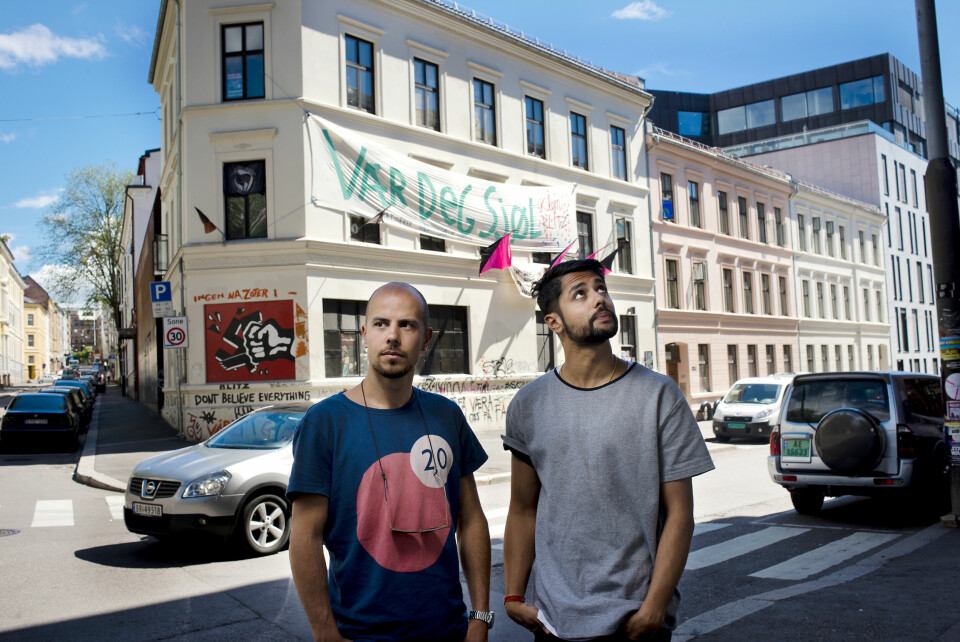 Karpe Diem utenfor Blitz-huset i Oslo. Foto: Helle Gannestad.