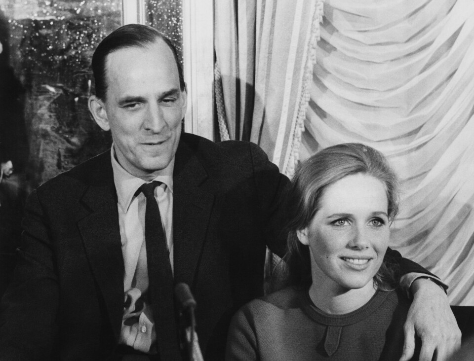 Bergman og Liv Ullmann hadde et livslangt forhold. Sammen fikk de datteren Linn, og Ullmann hadde senere regi på Bergman sitt manus Troløs. Foto: Keystone/Hulton Archive/Getty Images