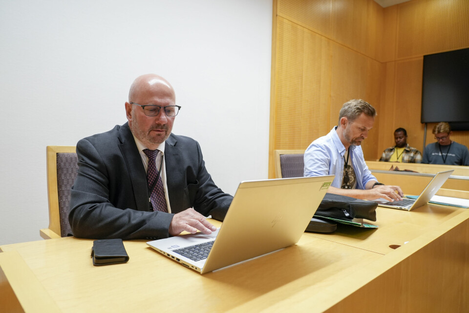 Oslo tingrett 2. juli: Selve fengslingsmøtet for den spionasjesiktede nordmannen gikk for lukkede dører, etter ønske fra PST. I forgrunnen politiadvokat Thomas Blom. z
