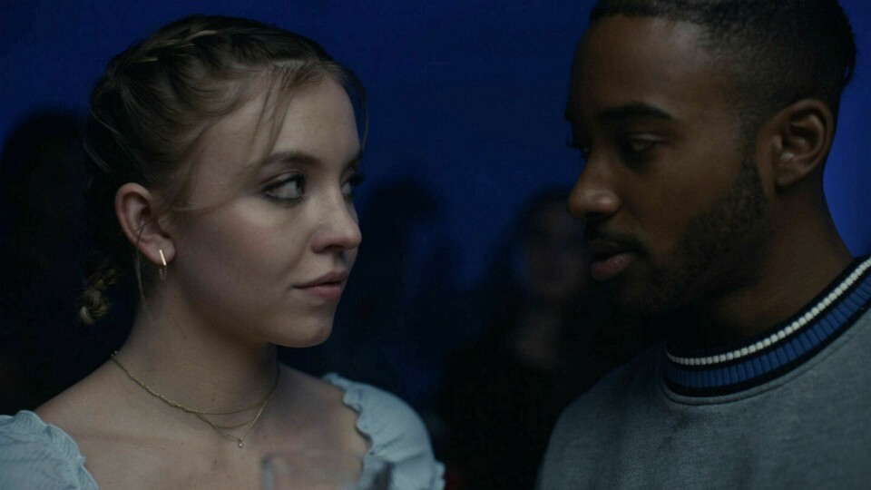 Cassie (Sydney Sweeney) og Chris McKay (Algee Smith). Foto: HBO