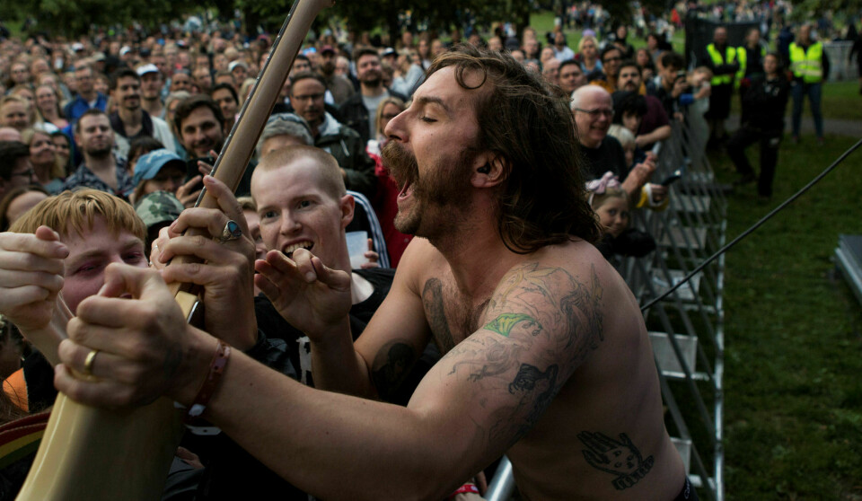 Tett på publikum: Britiske Idles spilte på Øyafestivalen onsdag 7. august. Foto: Per-Otto Oppi / Gonzales Photo / NTB scanpix