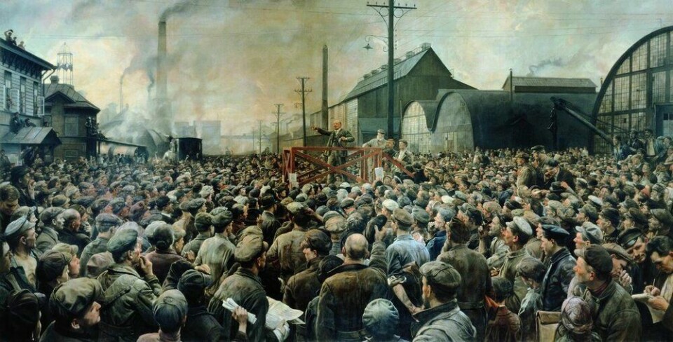 Lenin taler utenfor Putilov-fabrikken i 1917. Maleri: Isaak Brodsky