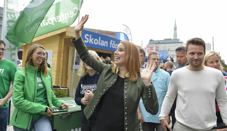 Lite parti i midten: Centerpartiets Annie Lööf kan bli Sveriges Kjell Magne Bondevik. Her fra valgkampinnspurten på Sergels torg, Stockholm. Foto: Jessica Gow / TT / NTB scanpix