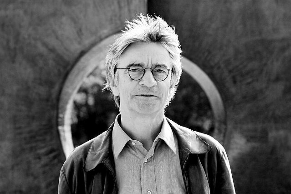 Dobbeltspill: Litteraturen er ikke lenger fanget mellom to permer, hevder Poul Behrendt. Den er isteden blitt en hendelse eller prosess som involverer intervjuer, opplesninger og andre typer iscenesettelse.