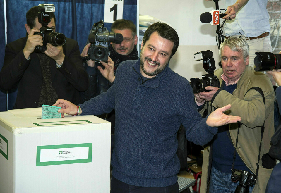 En stemme i demokratiet: Innenriksminister in spe Matteo Salvini avgir sin stemme i det italienske valget i 2018. «Høyrepopulismen har en kulturell slagside», skriver Paal Fredrik S. Kvarberg. Foto: Pier Marco Tacca / Getty Images