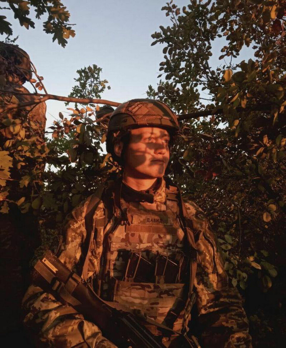 Soldatpoet: Da Russlands fullskalainvasjon av Ukraina begynte, var Artur Dron en forfatterspire som jobbet i markedsavdelingen i et ukrainsk forlag. Dagen etter vervet han seg som soldat. Nå er diktene hans fra fronten utgitt på flere språk, inkludert norsk.